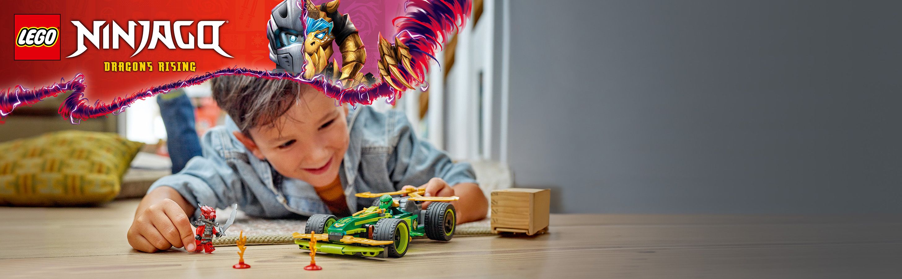 LEGO® NINJAGO® Lloydovo pretekárske auto s&nbsp;naťahovacím motorom